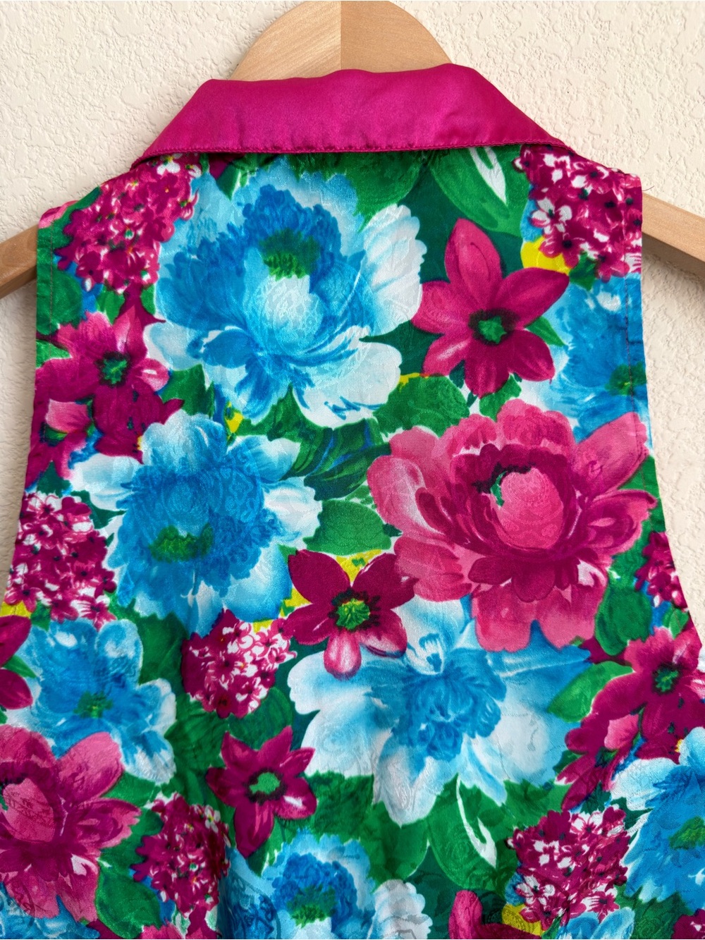 Victoria's Secret Gold Label Satin Pajama Top Small Floral Vintage Lounge Y2K - Picture 12 of 13